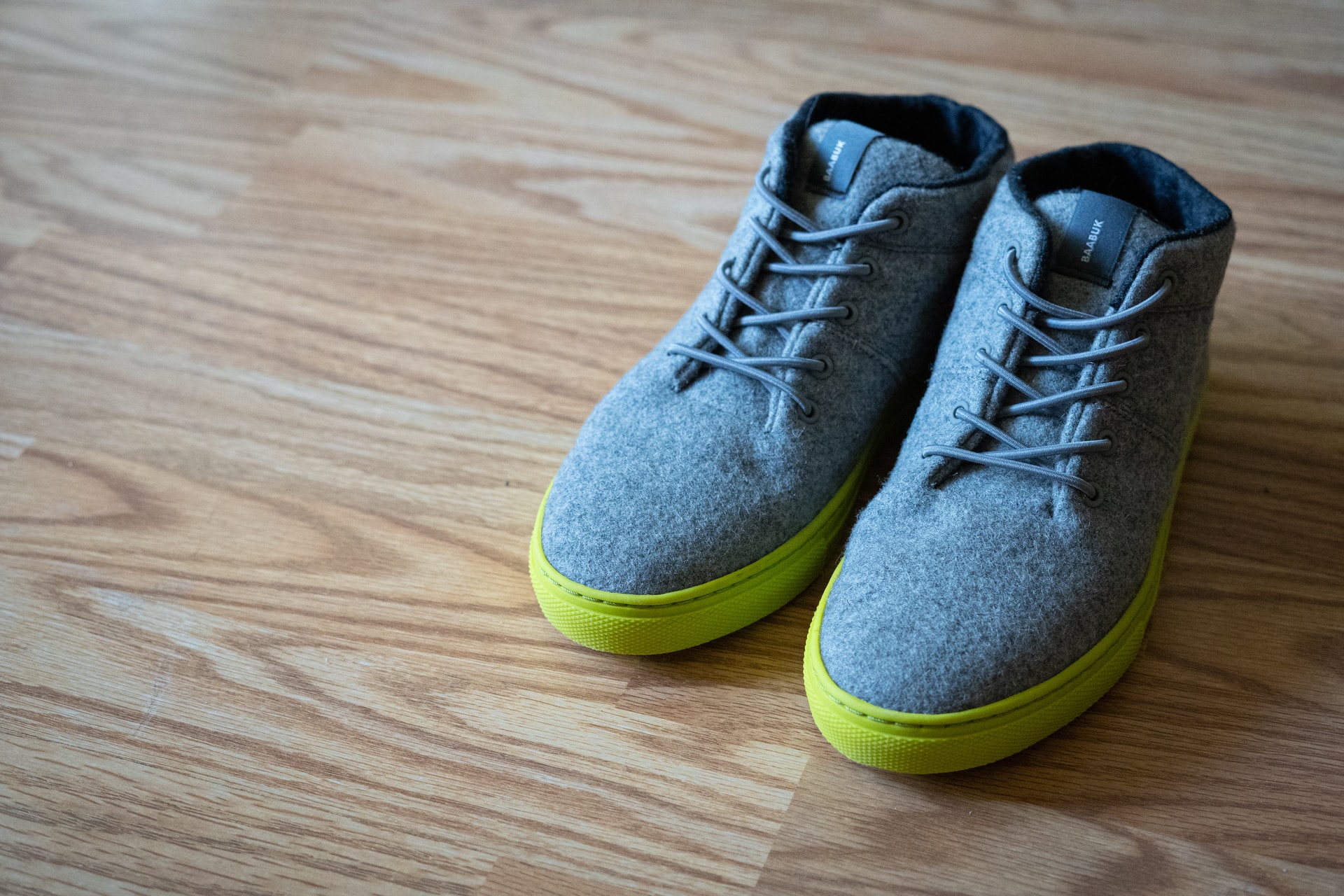 How to Clean Suede Shoes, Best ways to clean