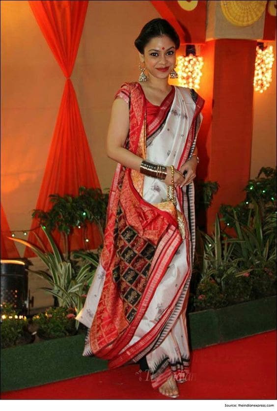 Old Kolkata Bengali Saree Look